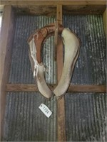 HORSE COLLAR - SHOWS DAMAGE