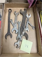 LOT OF WRENCHES