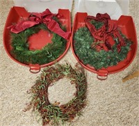 Christmas Wreaths (3), 2 casess