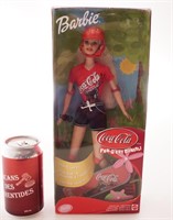 Barbie special edition Coca-Cola dans sa boîte