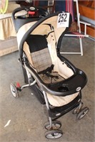 Safety 1st Folding Baby Stroller (U235)