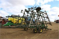 JD 960 Field Cultivator #X004024