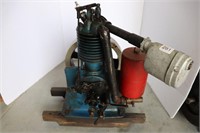OLD GAS ENGINE WITH OILER