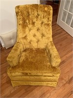 MUSTARD VELVET CRUSH CHAIR