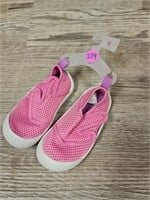 Pink water shoes 5