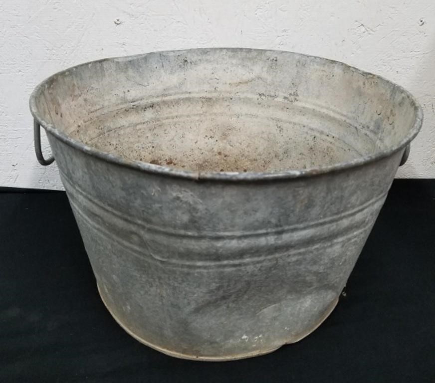 9 x 15 in Vintage bucket.  Does have Rusted out