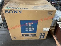 Sony Trinitron 32" Tv