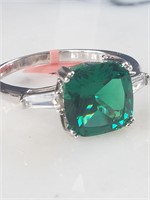 New Sterling Simulated Emerald Ring Sz 10
