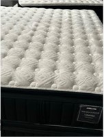 Stearns and Foster Lakeridge Queen Mattress &