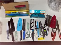 LOT OF ASSORTED KITCHEN KNIVES
