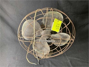 ROBBINS AND MYERS METAL VINTAGE TABLE TOP FAN