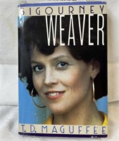Sci-fi T.D. Maguffee Book Signed Segourney Weaver