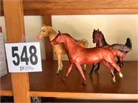 3 Horses(Garage)