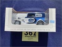 New diecast, metal and state truck bank
Made by