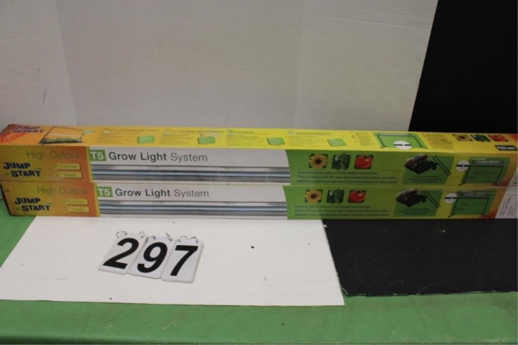 Pair of T5 Grow Lights (New)