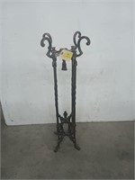 32-in wrought iron metal plant stand