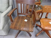 VINTAGE OAK DESK CHAIR