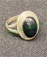 Vintage sterling silver ring with black onyx