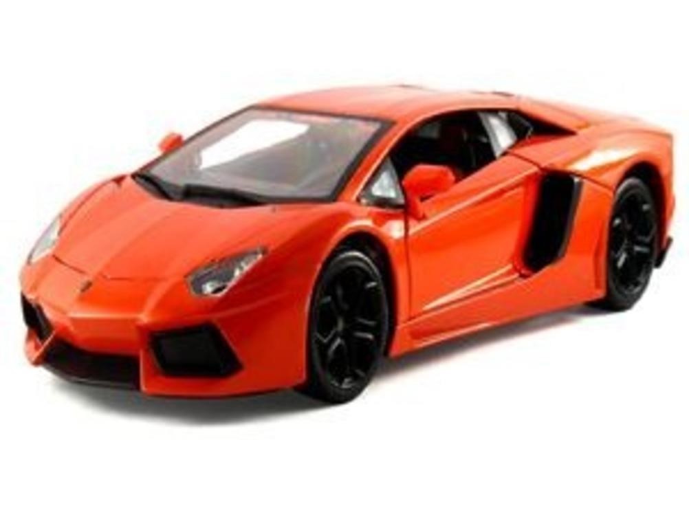 Lamborghini Aventador LP 700-4 - Scale: 1:18