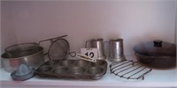 Kitchen Lot - Baking Dish w/ Lid, Racks & More