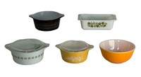 Vintage Pyrex Bakeware/ Cookware Bowls & Dishes