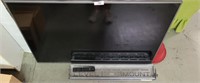 LG FLAT SCREEN TV WITH MOUNT PARTS