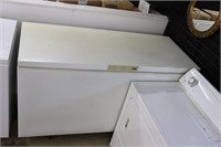 CHEST FREEZER 65"X27"X35"