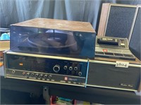 Olympic Vintage Stereo works! Turn table turns but
