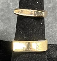 (AW) Square Gold Tone Rings Largest Is Size 10