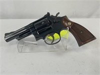 Smith & Wesson 19-3 revolver 38 spl sn 7k64057
