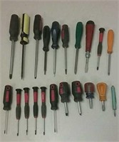 Lot Of 20 Screwdrivers