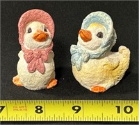 Hens in Bonnet Figurines (2 total) 1" x 2½"