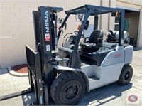 Nissan 8,000 lb Solid Pneumatic Forklift