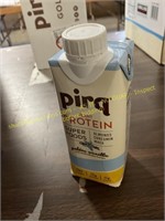Pirq plant protein golden vanilla flavor drink