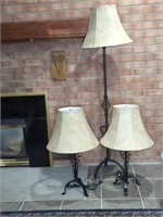 (2) TABLE LAMPS AND (1) FLOOR LAMP