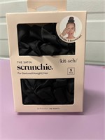Satian Scrunchie