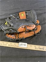 Wilson Baseball Glove