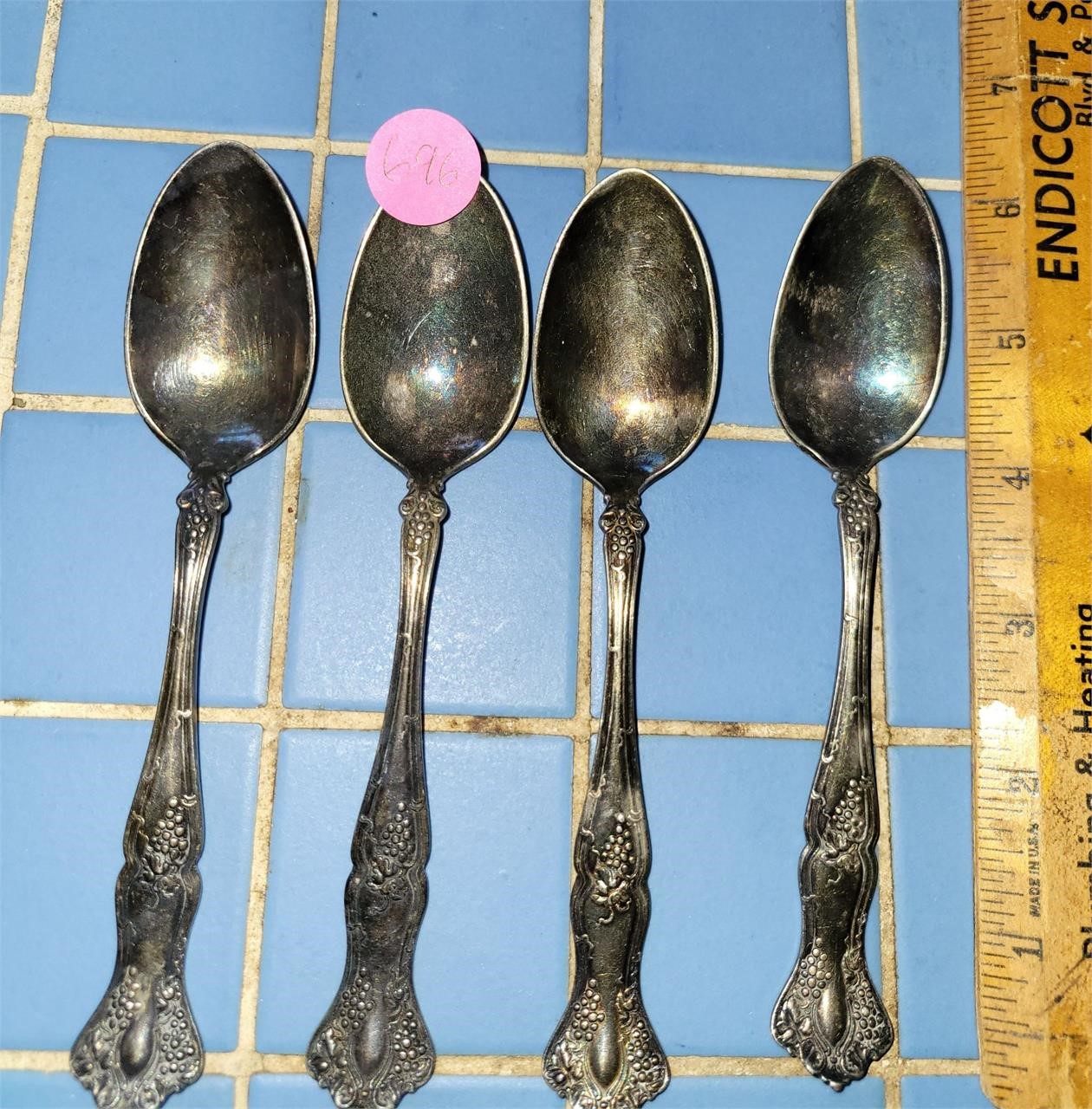 5 set of Spoons, found 1 after the picture