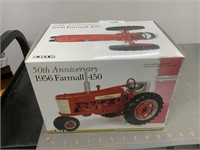 Ertl 1956 Farmall 450, 50th anniversary, 1/16
