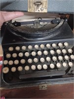 Vtg. Typewriter in Case