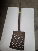 Vintage Sifting Shovel