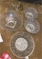 GLASS SERVING DISHES