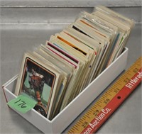 Assorted vintage hockey cards, see pics