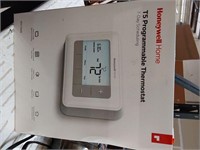 Honeywell T5 Programmable Thermostat