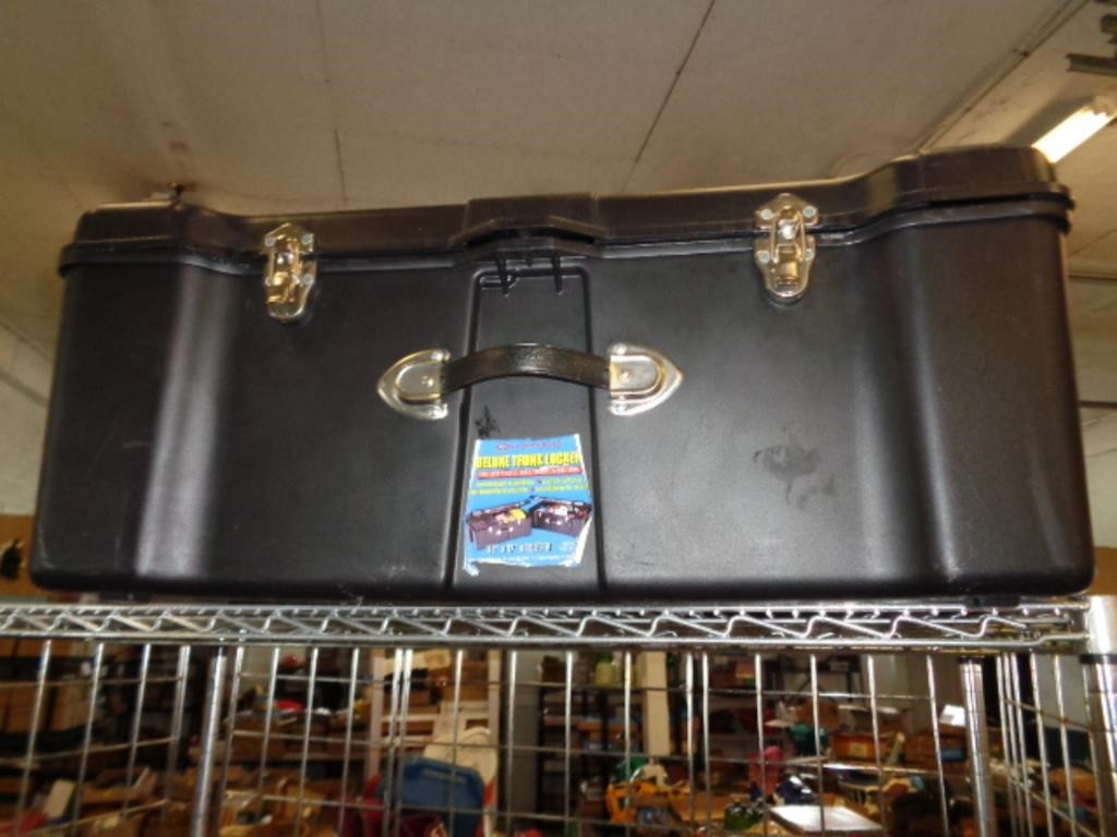 32"X17" X 12" PLASTIC TRUNK