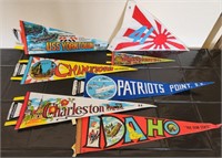 W - LOT OF 7 COLLECTIBLE PENNANTS (H30)
