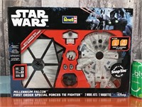 Star Wars Revell plastic kit - new