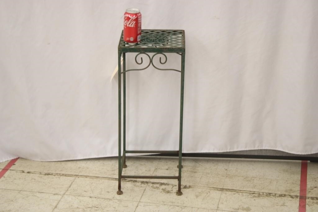 10" x 24" Metal Plant Stand