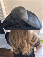 Black Shiny Frank Olive Hat with Bow