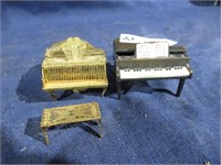 Mini pianos